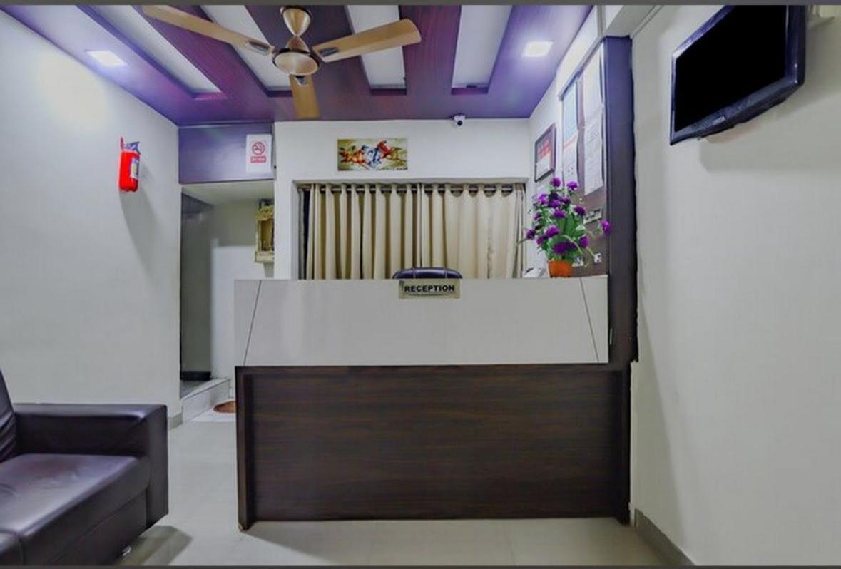 Hotel Greenwood アーメダバード エクステリア 写真